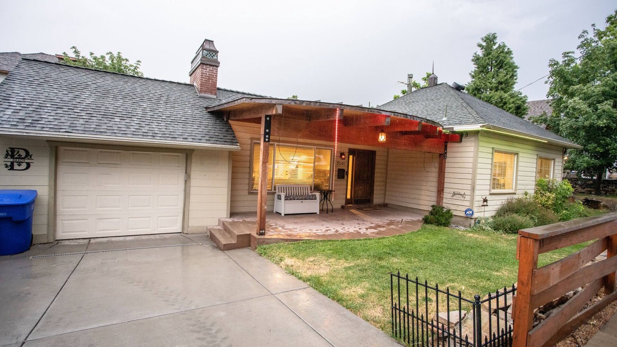 Canyon Rim House | Salt Lake City Farmhouse