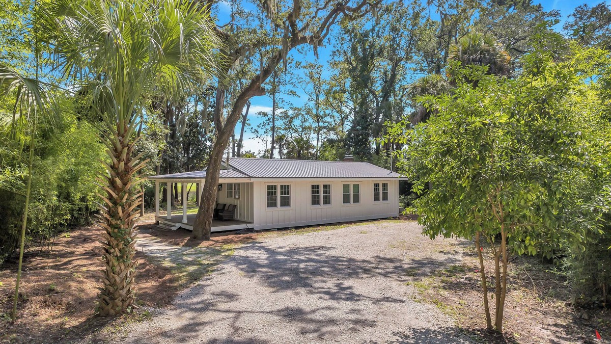 Olde Town House | Salt Marsh Retreat - 4 Bedrooms 3 Bathrooms - Marsh Views