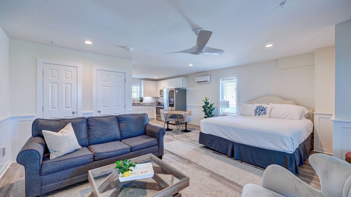 Surf City Apartment | Saltwater Suites Adjacent 3rd Floor (301, 302, & 303)