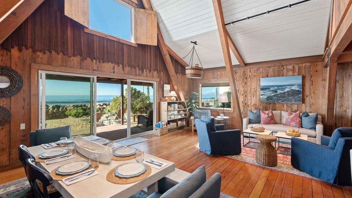 Ventura House | Saltwood Cabin - Oceanfront Bliss
