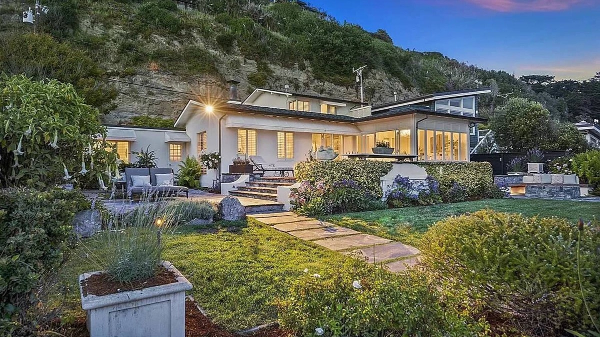 Aptos House | Salty Sunrise By the Sea