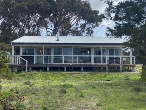 Coonarie House | Samphire Stays at Foul Bay