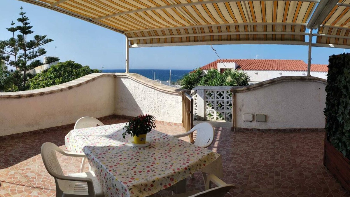 Cozze Apartment | SAMSARA MARE "LUNA" panoramic veranda in residential area, 100 m from the sea.