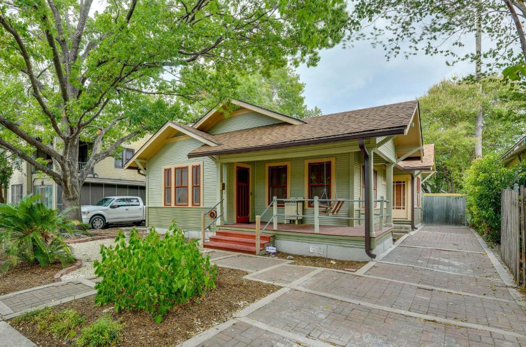 Jefferson House | San Antonio Gem in Prime Location with Outdoor Space