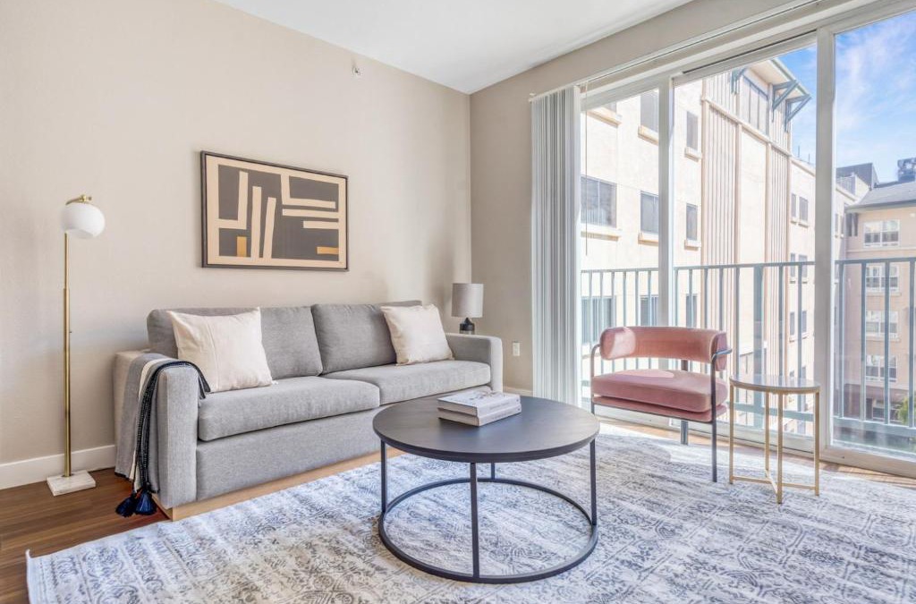 San Bruno Apartment | San Bruno 2BR w Pool Gym WD nr highways SFO-931