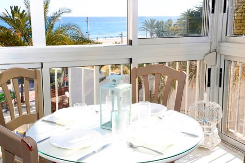 Playa de San Juan Apartment | San Juan Beach apartment with AC and views