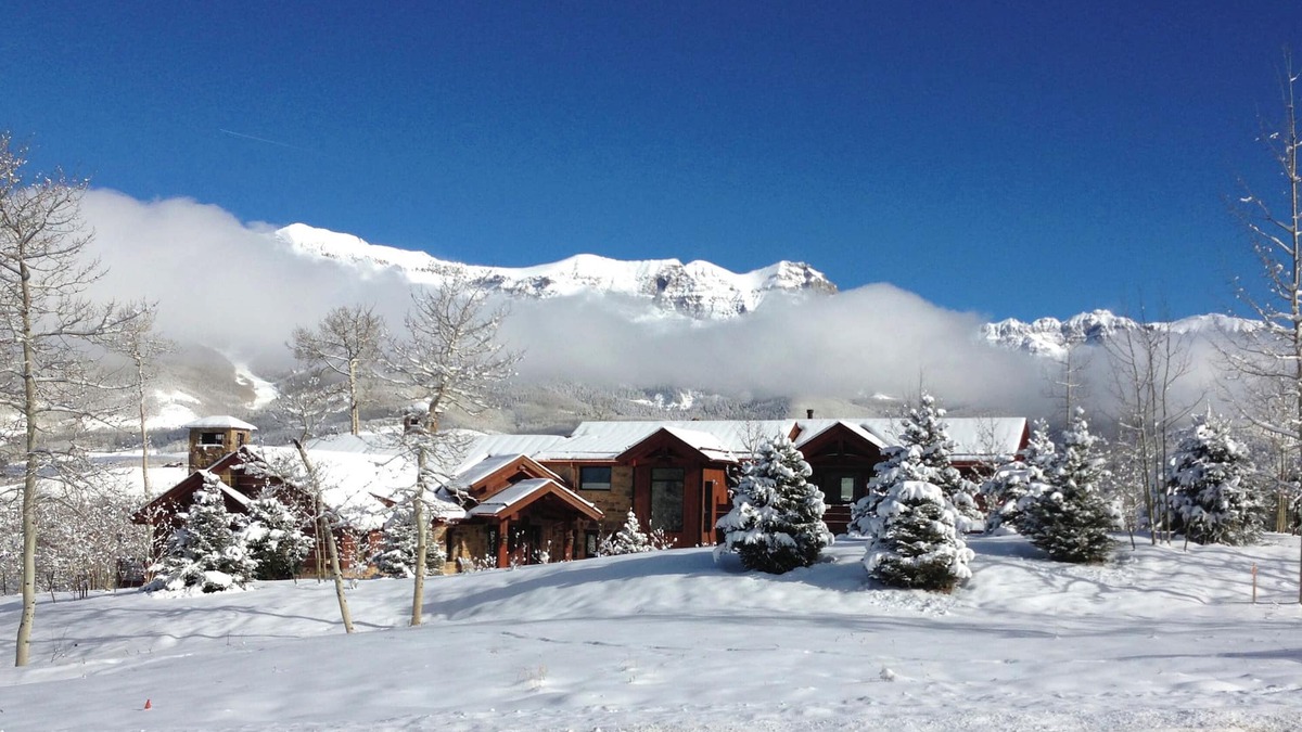 Mountain Village House | SAN SOPHIA MANOR- Incredible Views, Golf Simulator, Perfect for Large groups!