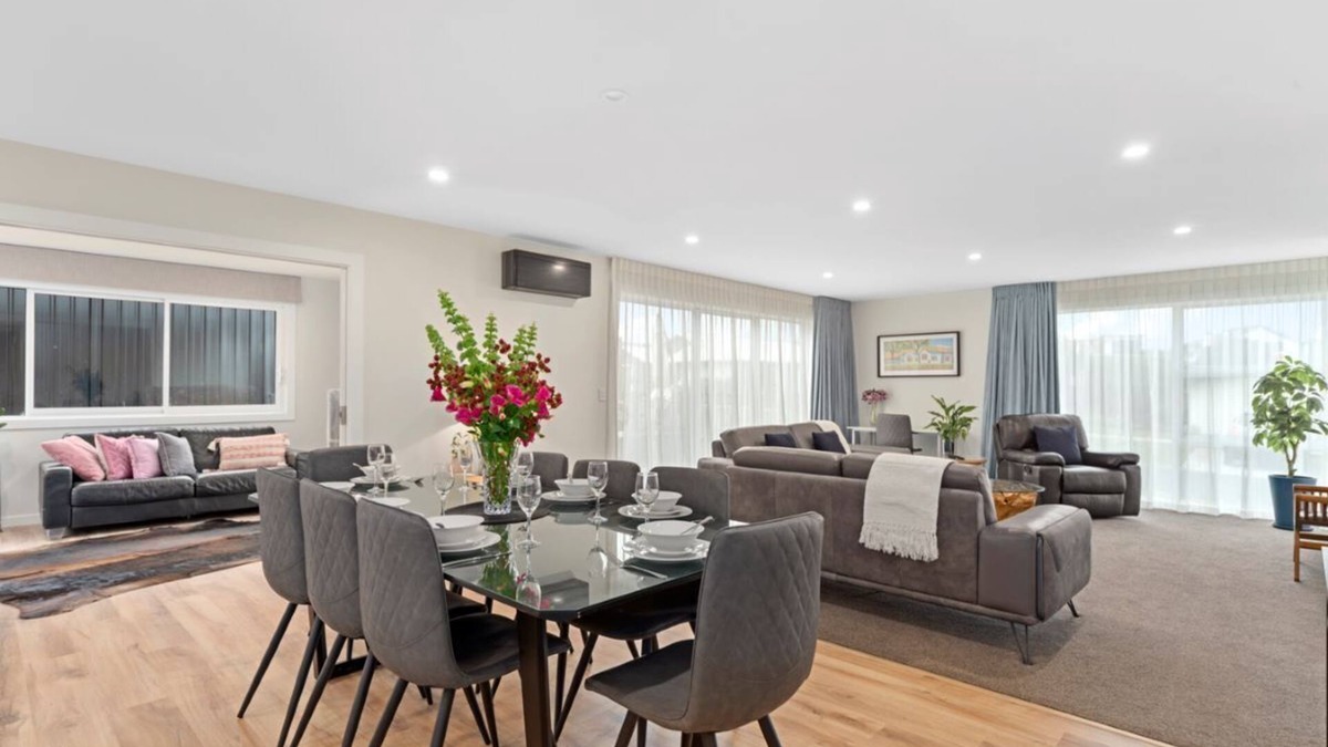 Nukuhau House | Sanctuary on the Grove Taupo