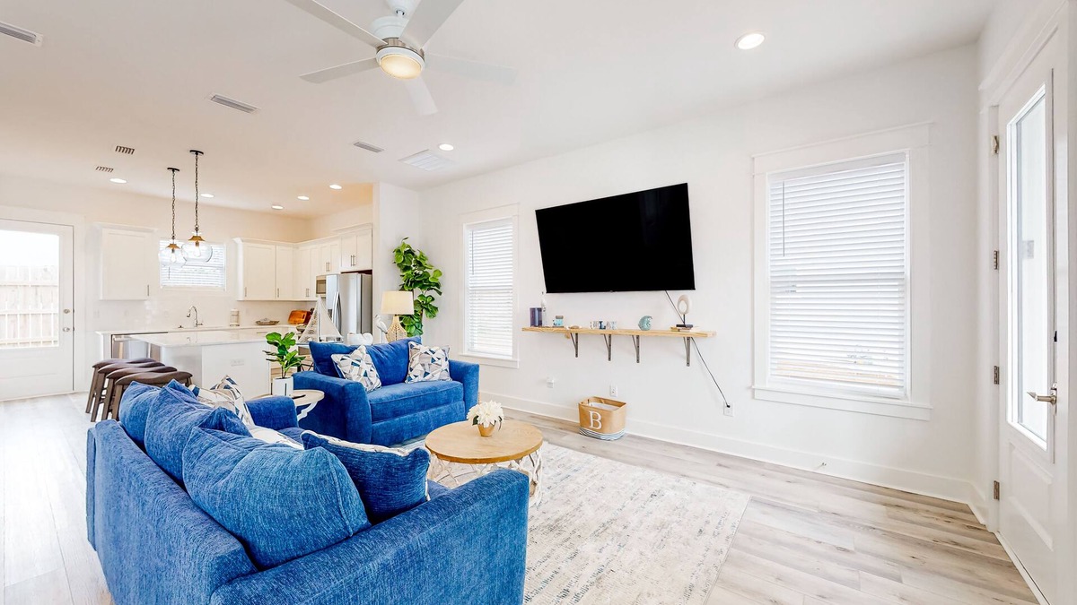 Silver Sands House | Sand and Sunshine | House in Panama City Beach near the beach with balcony