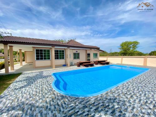 Kram House | Sand-D House Pool Villa A6 at Rock Garden Beach Resort Rayong