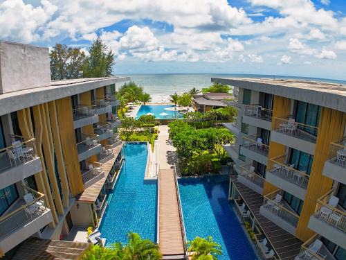 Khlong Khut Resort | Sand Dunes Chaolao Beach Resort