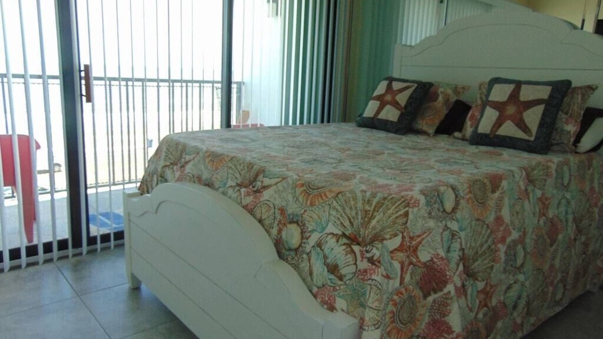Galveston Condo | Sand 'N Sea By The Sea