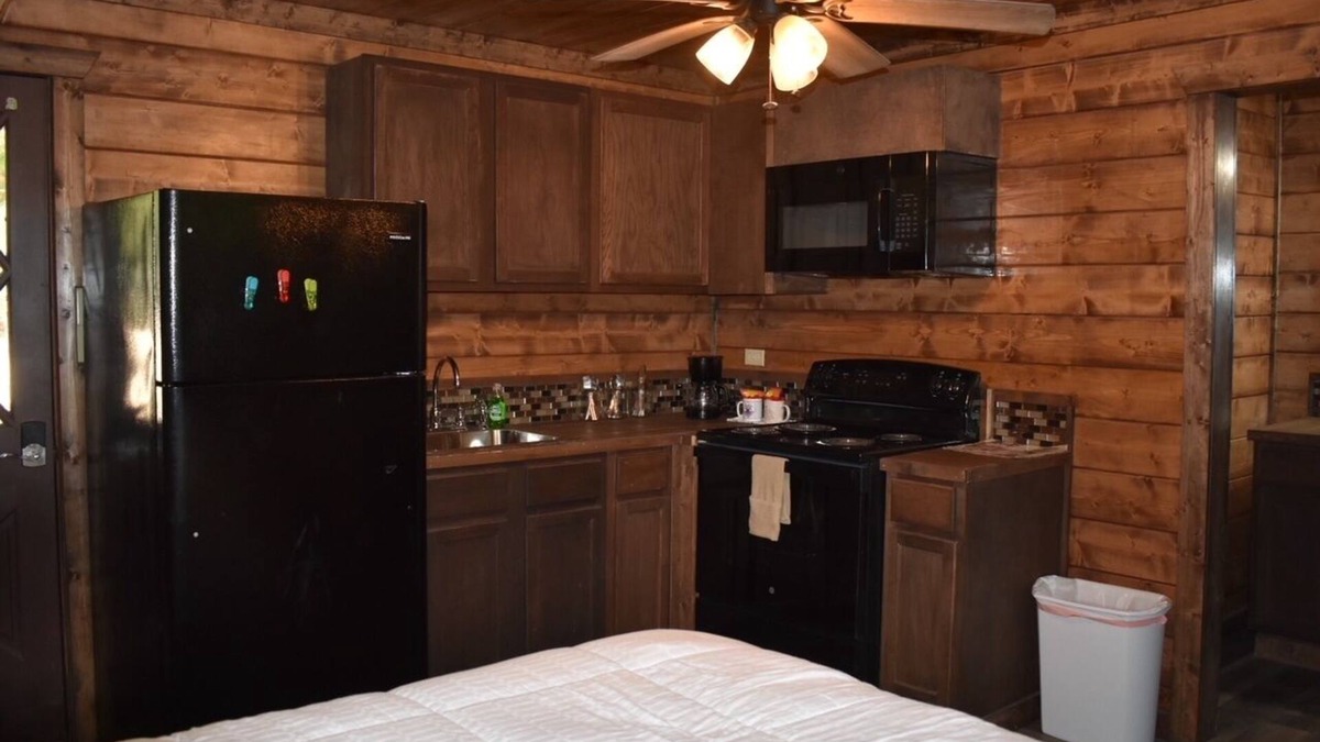 Broken Bow Cabin | SAND PLUM 1 Bedroom Cabin, Whip-Poor-Will Resort