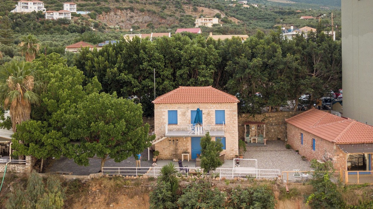 Paralia Vergas Apartment | Sand seaside retreat Apartment in Almyros, Kalamata