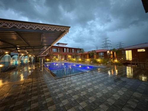 Neral Resort | Sandalwoods Resort