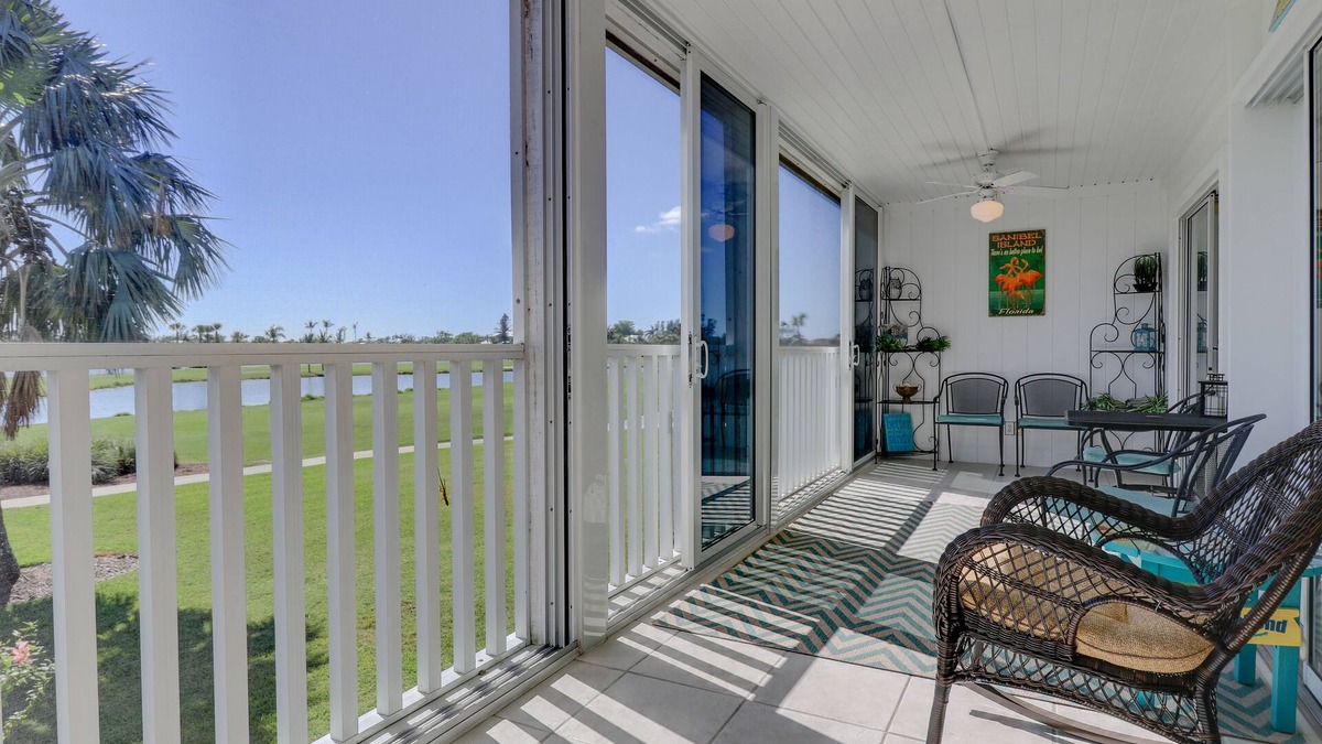 The Dunes House | Sandcastle Shores: Quiet Retreat, Golf & Lake View