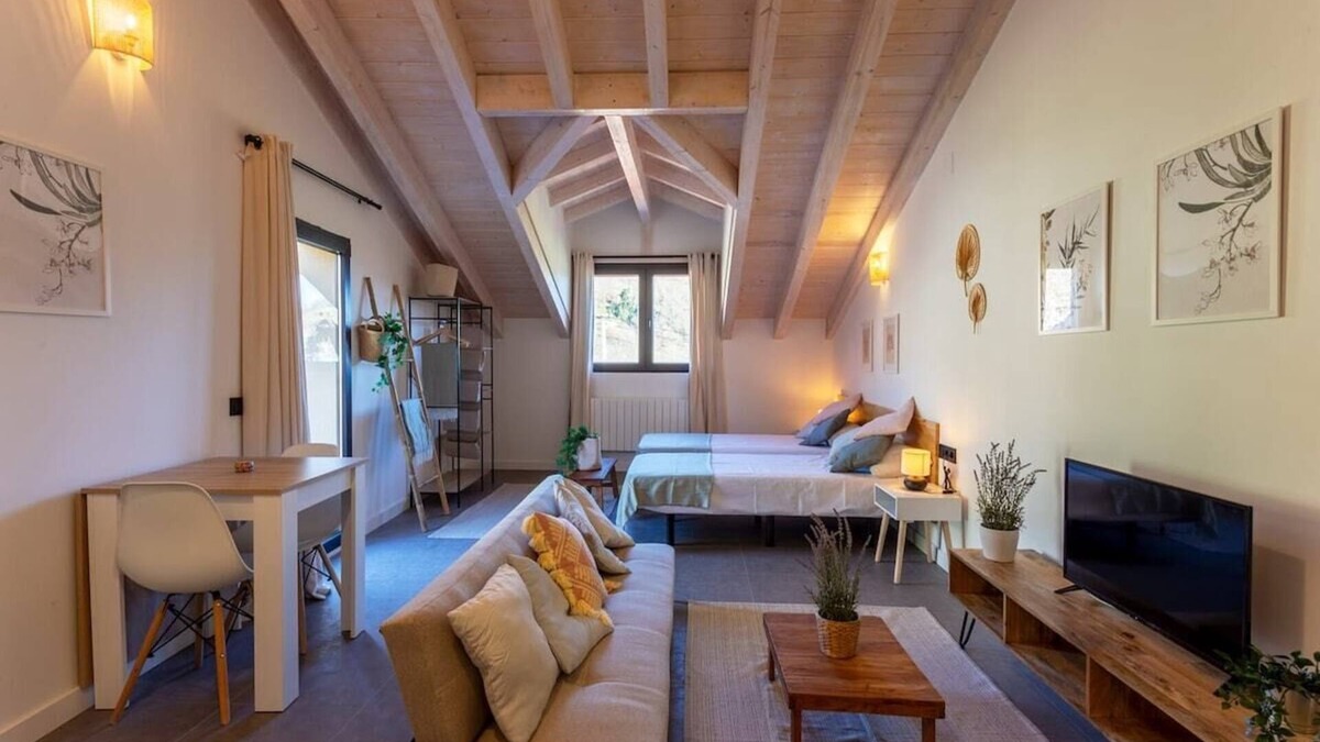 Villafufre Other | Sandoñana · by Wehomes · Old Palace Lodge C11