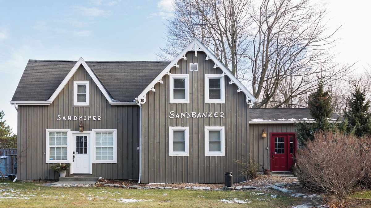 West Lake House | Sandpiper House | West Lake | 4 Bedrooms | Hot Tub