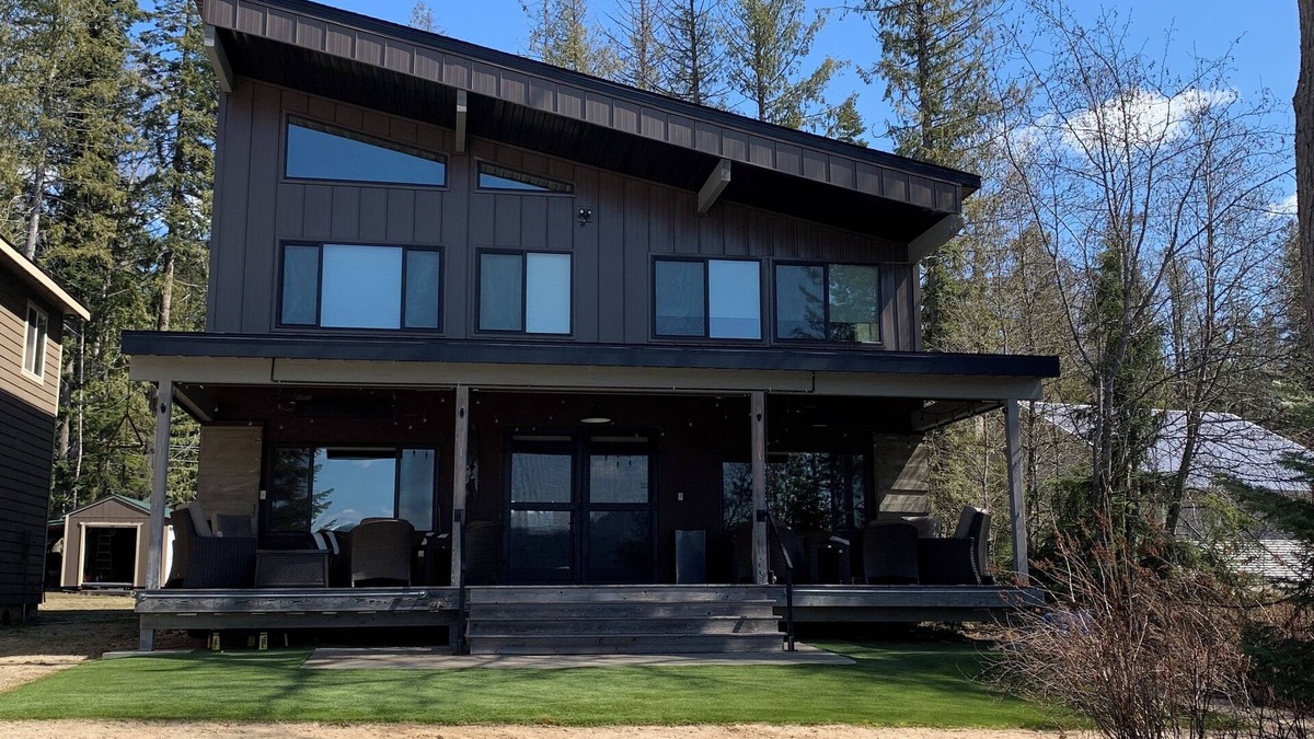 Coolin Cabin | Sandy beach & pickleball court on beautiful Priest Lake!