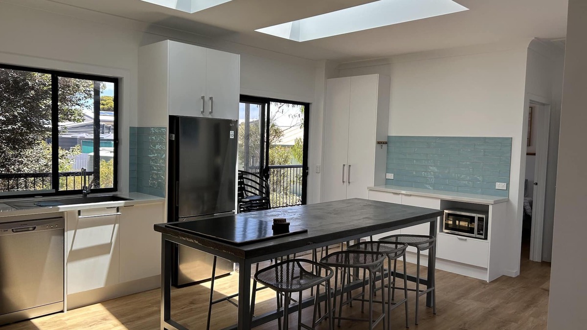 Warrenben House | Sandy Daze - New Single Story Holiday Home