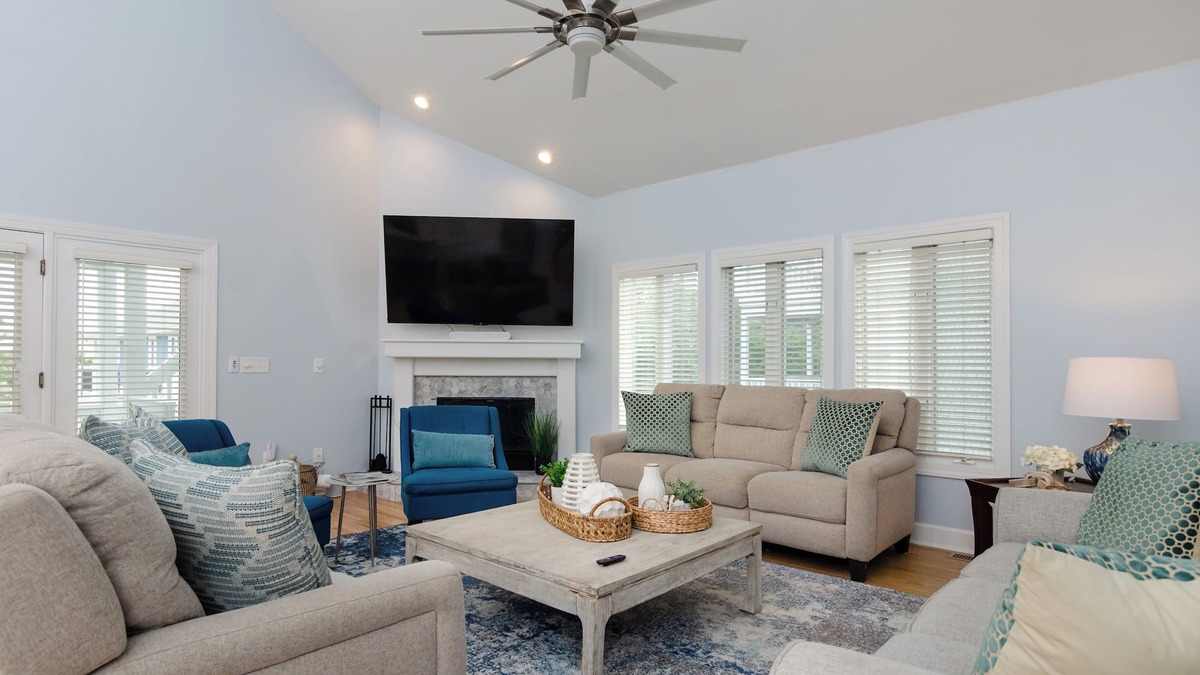 Shell Island House | Sandy Feet Retreat: 6 bedroom single family home on private street
