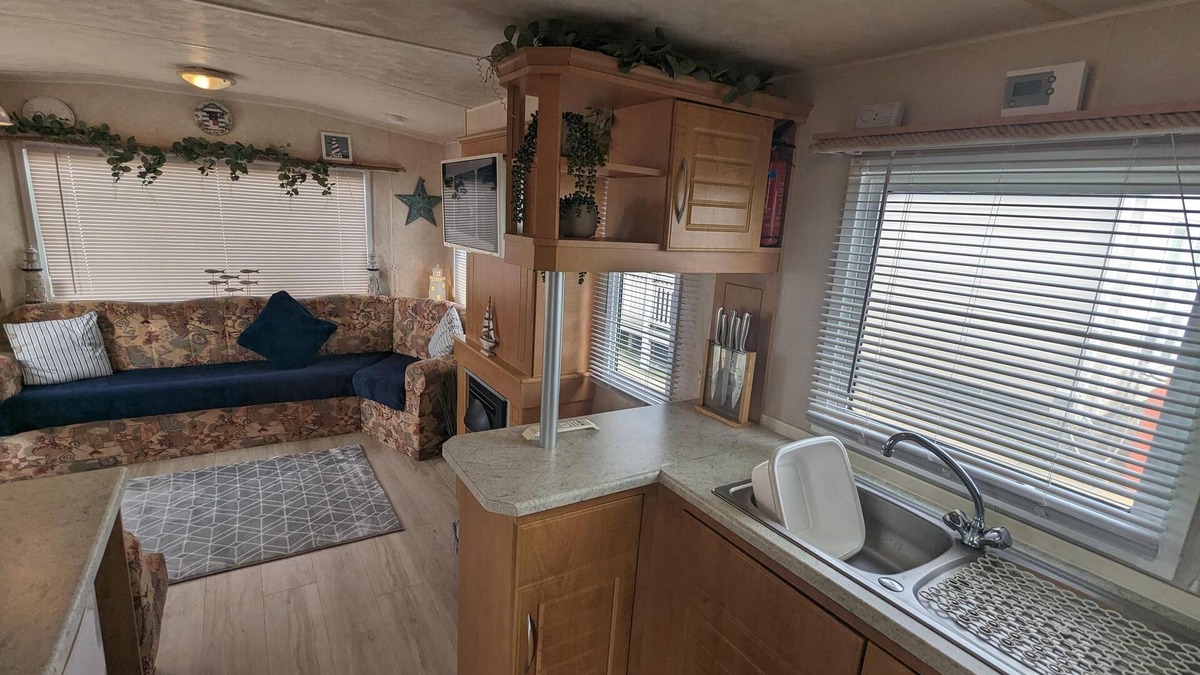 Anderby Creek Cabin | Sandy Paws Anderby Creek - Very Dog Friendly