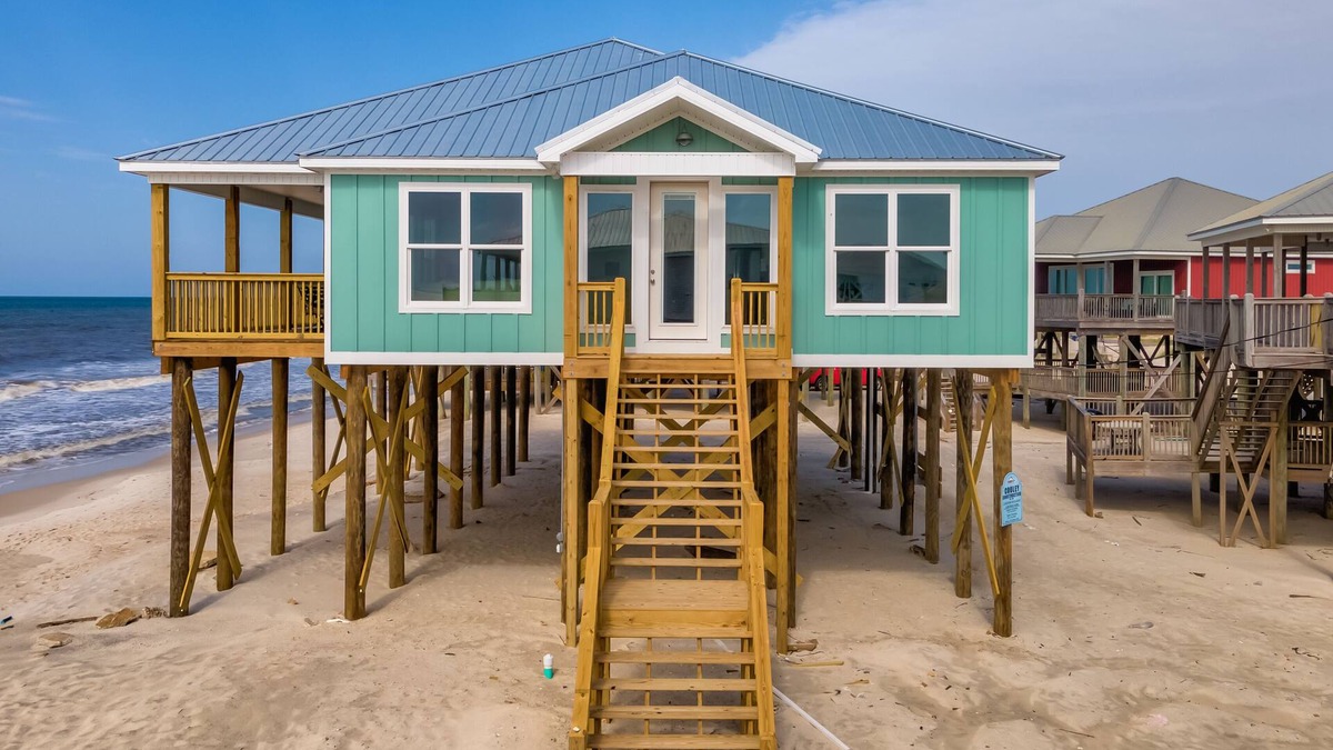 Dauphin Island House | Sandy Seaclusion | Steps from the shore, unbeatable views
