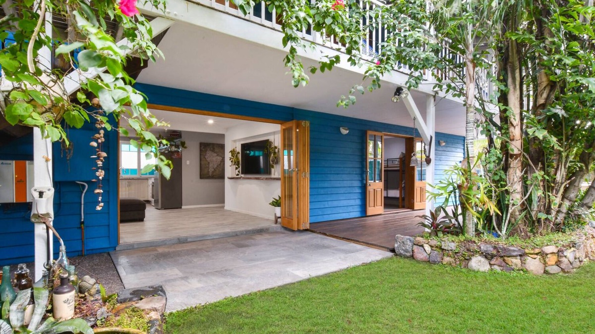 Marcoola House | Sandy Toes and Salty Kisses - Sunshine Coast