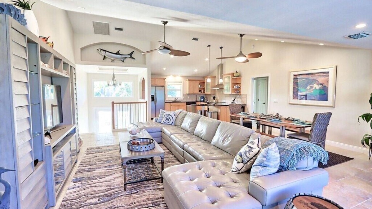 The Dunes House | Sanibel Vibes - Relax, Unwind, and Enjoy!