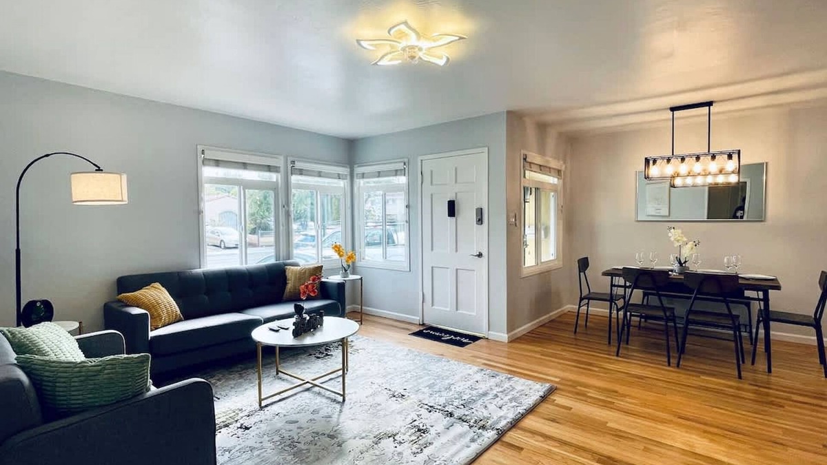 North Central House | Sanmateo Cozy Central 3b1b Home Garage Parking AC