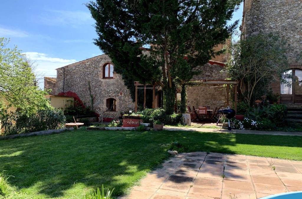 Sobrestany House | Santa Caterina - dog friendly with garden