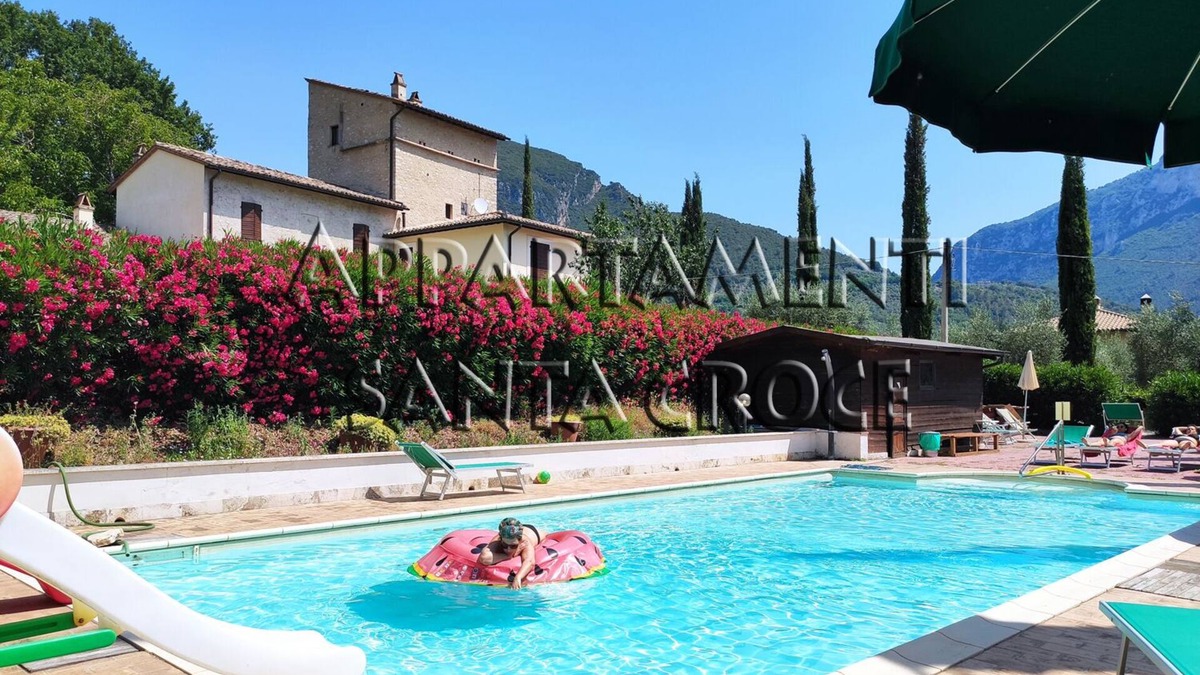 Precetto Apartment | SANTA CROCE - LORINO: Two-room apartment in farmhouse with pool, Marmore Falls
