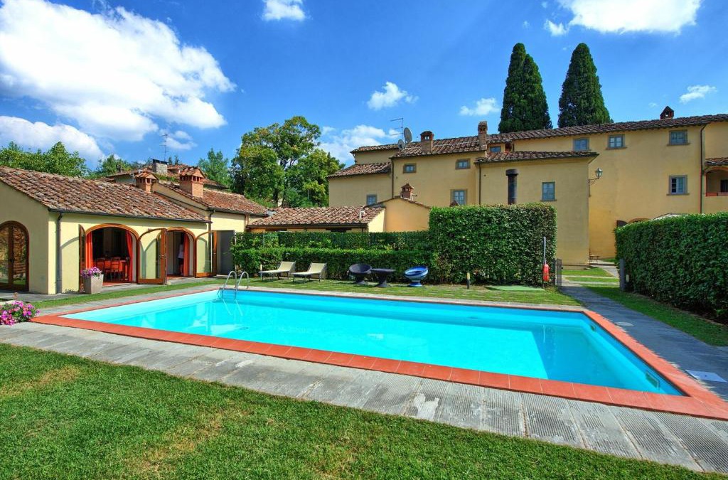 Subbiano Villa | Santa Flora by PosarelliVillas
