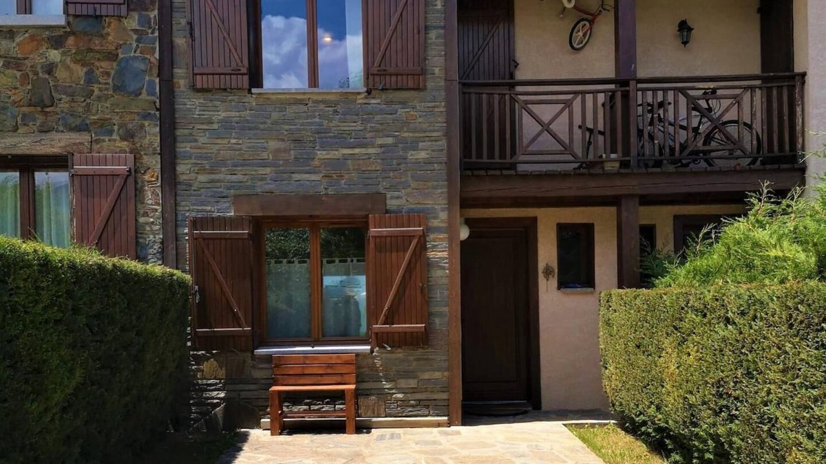 Sainte-Leocadie House | SANTA LEOCADIA VIII