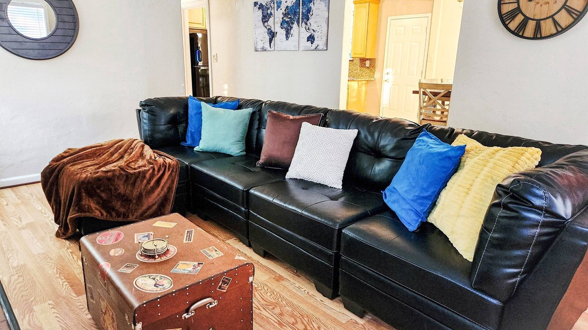 The Villas House | Santana Row 3BR Stay – Heart of Silicon Valley