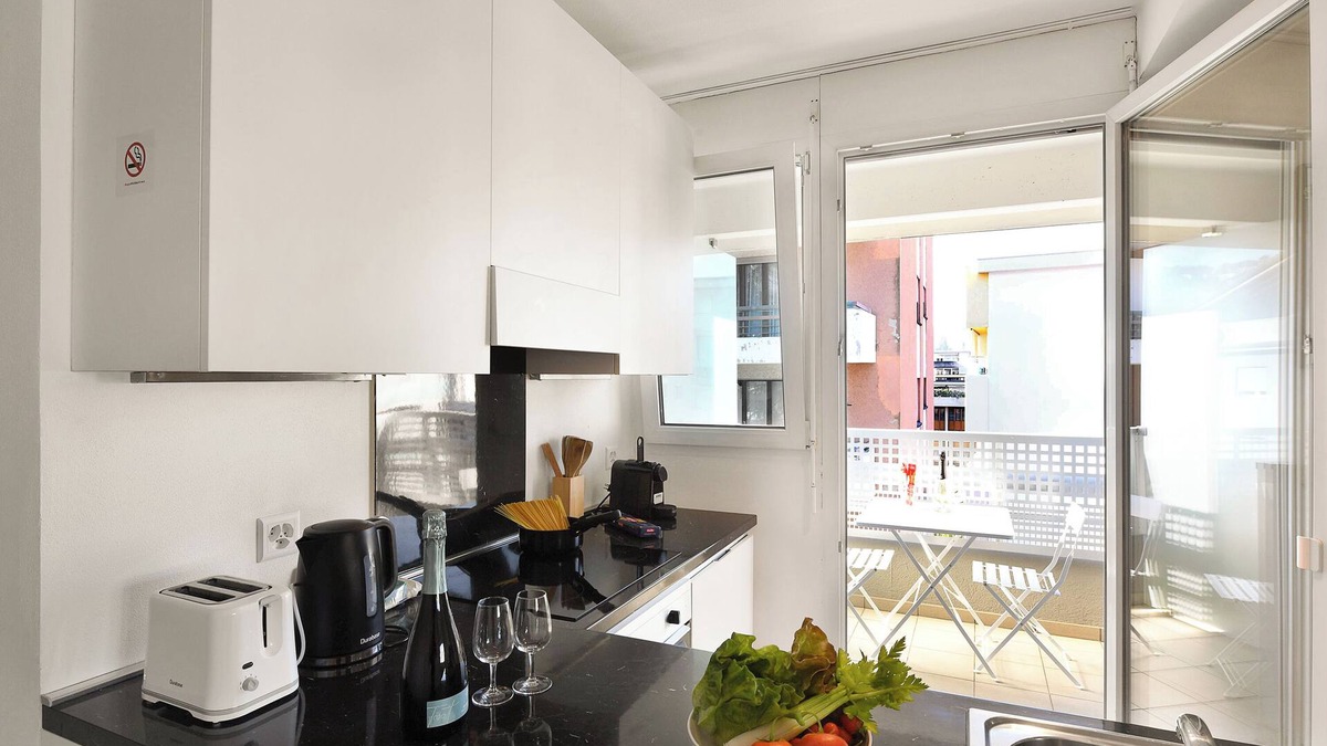 Viganello Apartment | Santi Apartment Few Min From Lake
