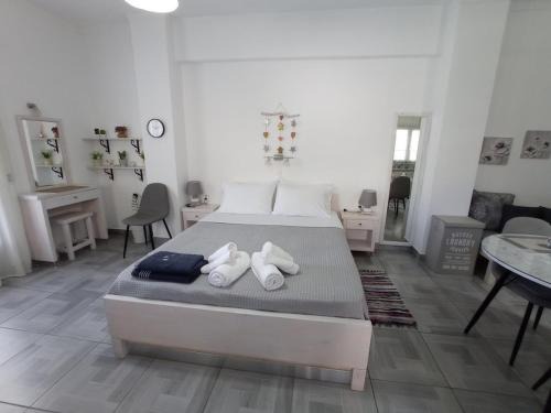 Perissa Apartment | Santorini Sigala Studios 1