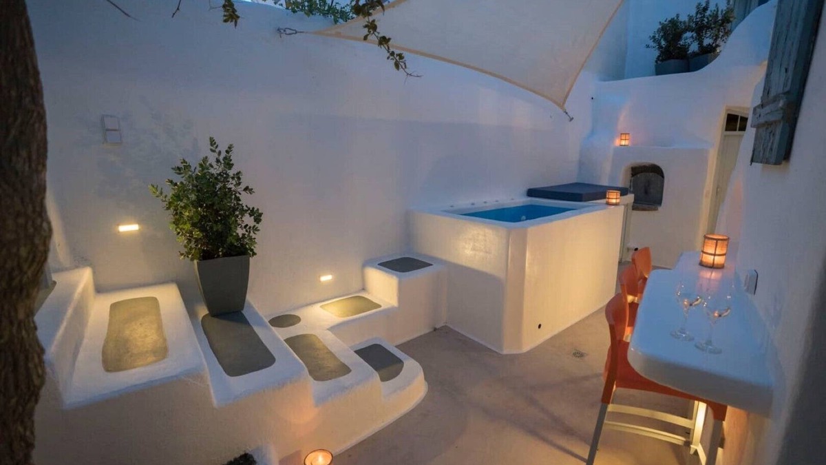 Emporio House | Santorini-treasures Mallisa villa traditional