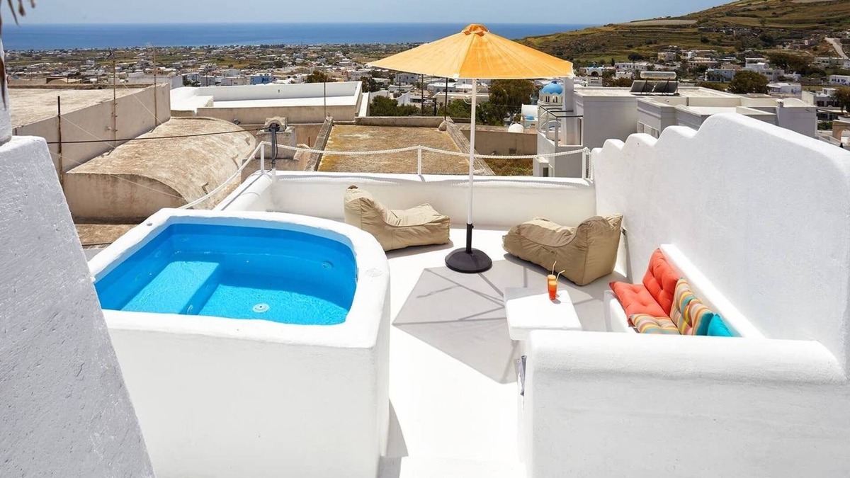 Emporio House | Santorini-treasures strawberry villa traditional