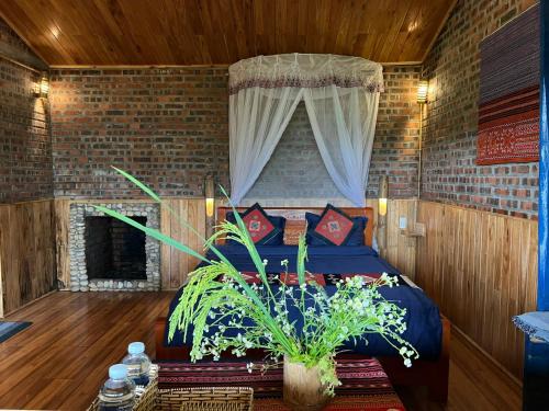 Hau Thao House | Sapa Hmong Bungalow Homestay