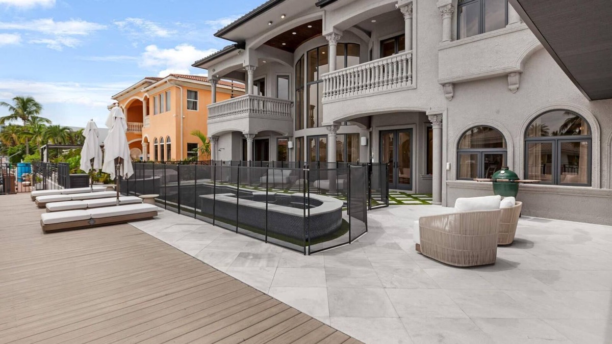 Aventura Villa | Sapphire Shores Villa, Exquisite Mediterranean style waterfront/ocean access
