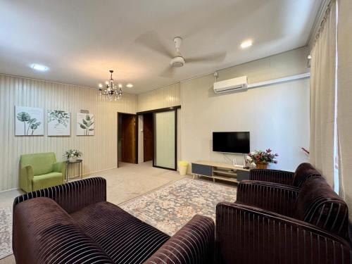 Kampung Nibung Villa | Sarah Guesthouse