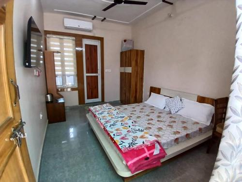 Mayapur House | Saraswati Villa