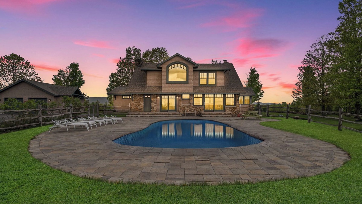 Greenfield Center House | Saratoga's Musical Oasis|Heated Pool|King Bed|Mountain Views|