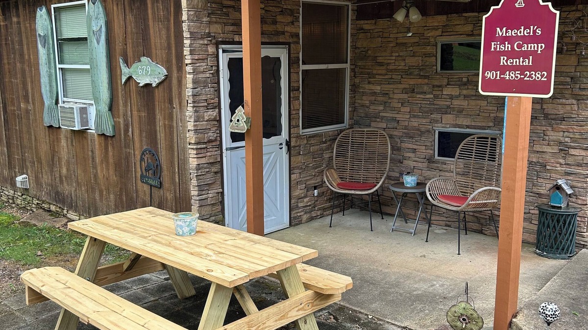 Independence Cabin | Sardis Fish Camp north side near Holiday Lodge/Teckville, 1 mile from boat ramp
