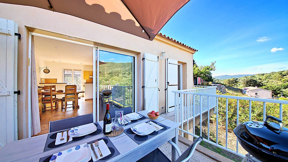 Sartene Villa | Sartene Orasi: apartment in very comfortable villa, air conditioning, WiFi