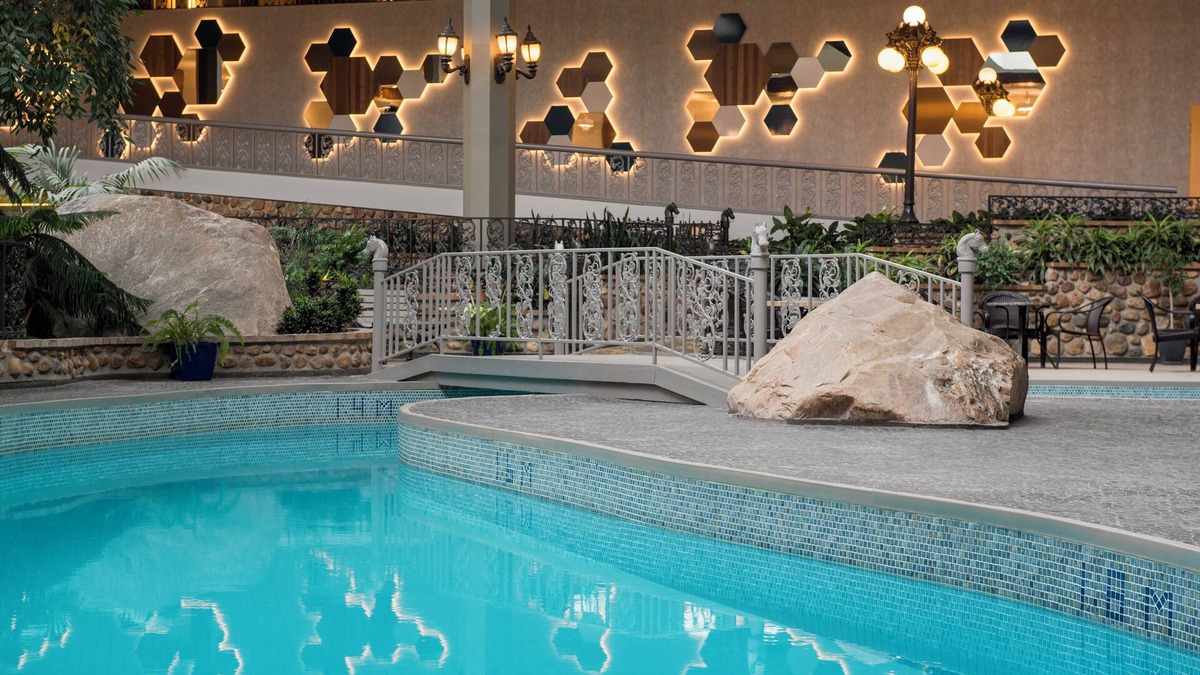 North Industrial Hotel | Saskatoon Inn