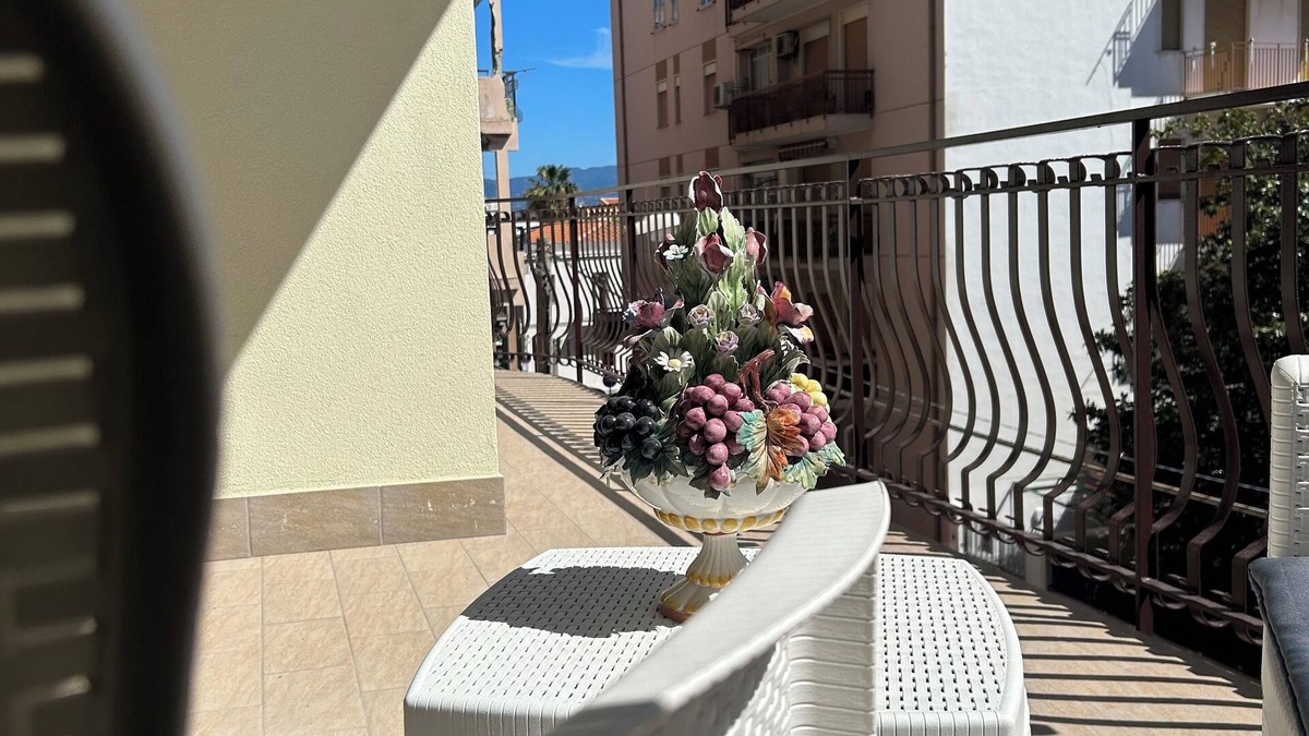 Milazzo Apartment | Saturn vacation home. It is located within walking distance of the sea, 150 meters from the center