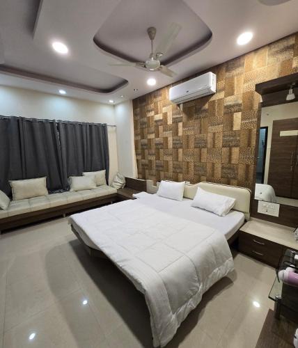 Indore Apartment | Satyabhama HomeStay-Ruby- Luxury one RK appartment