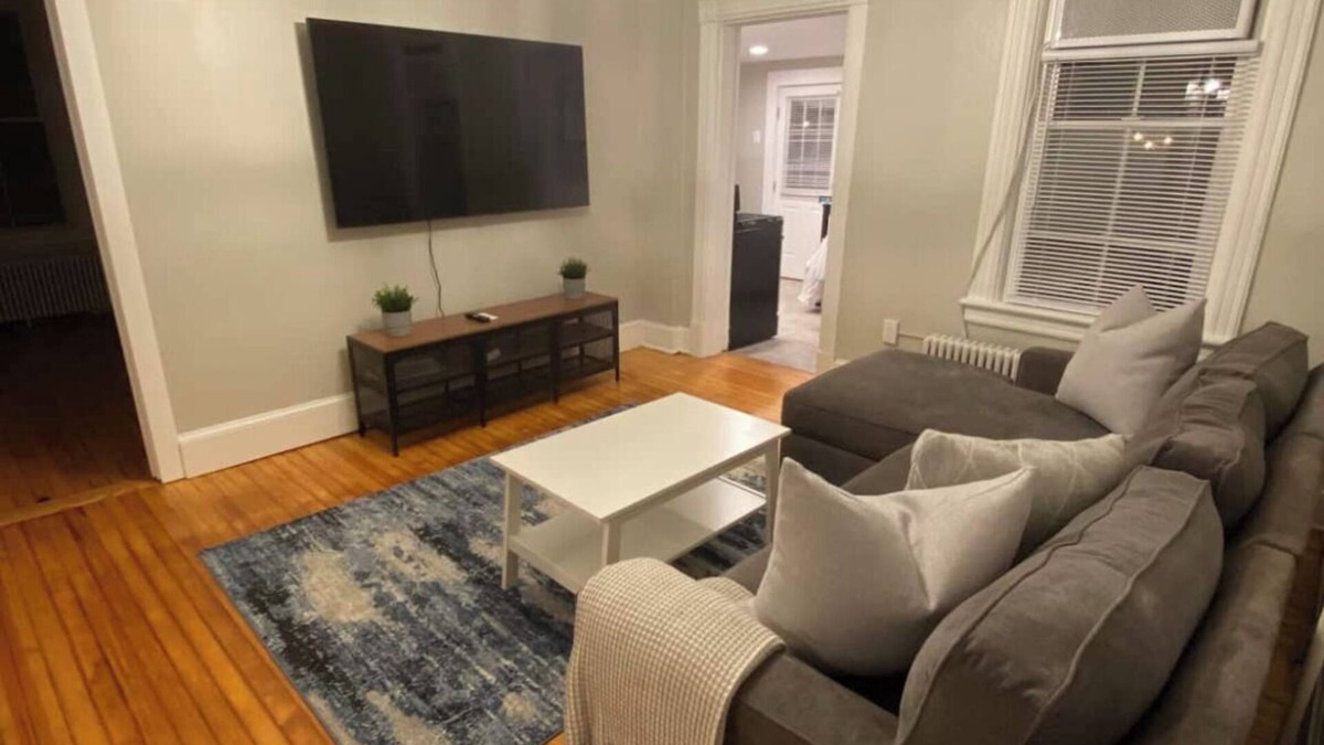 Saugerties Apartment | Saugerties Village Space with Great Backyard